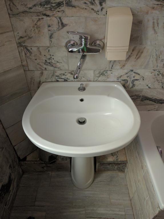 Hostel Drzymaly Poznan Ngoại thất bức ảnh