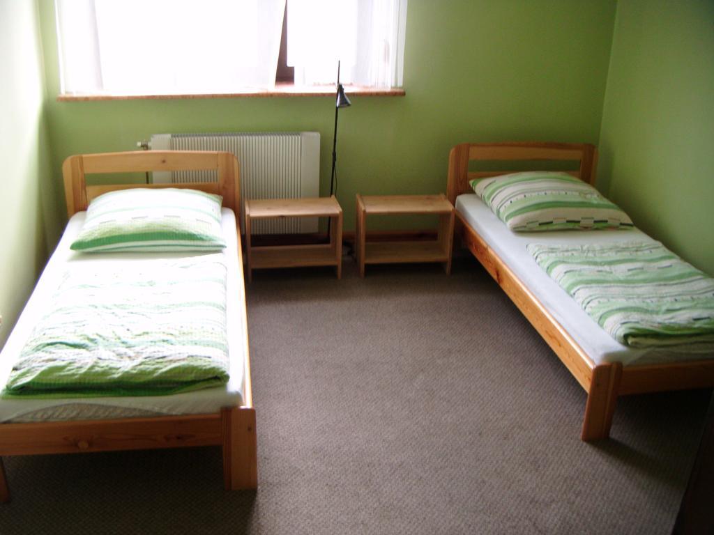 Hostel Drzymaly Poznan Ngoại thất bức ảnh